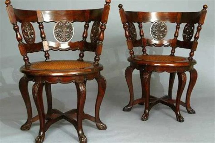 When did chairs become common