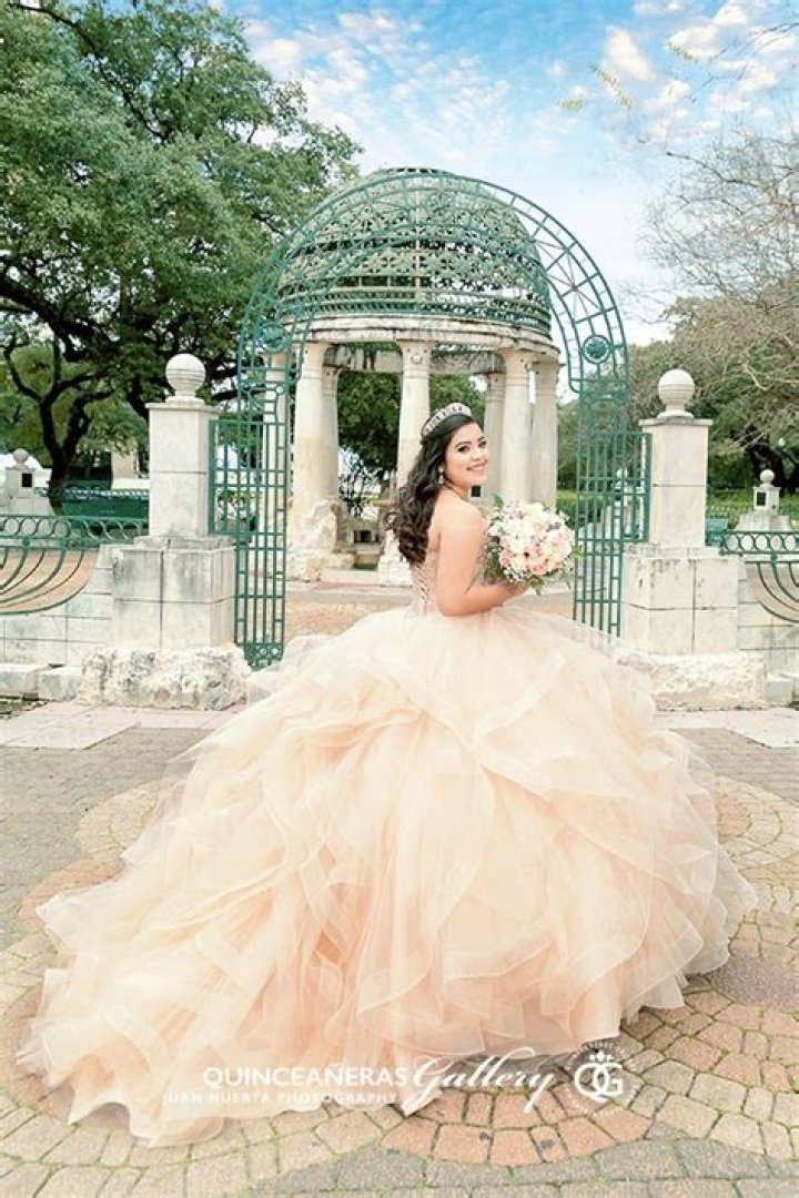 Where can I take my quinceanera pictures in Houston