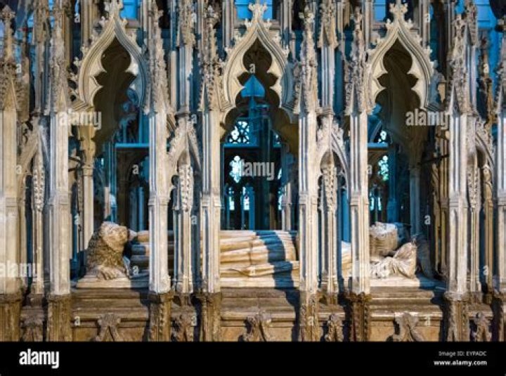 Where is Edward II buried
