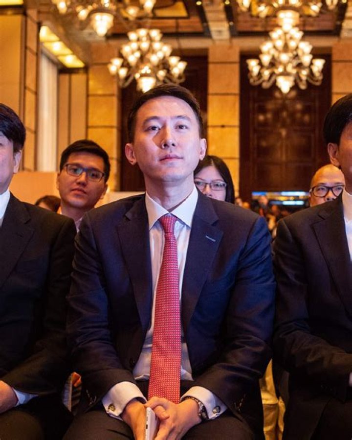 Who is the CEO of Uline