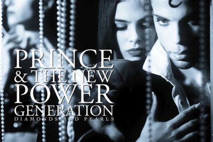 Who is the lady that sings Diamonds and Pearls with Prince