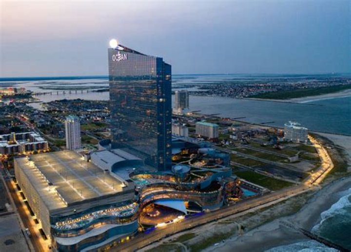 Who owns resorts in Atlantic City