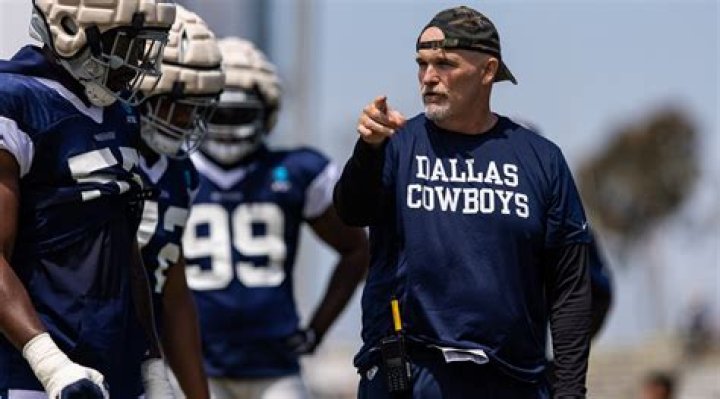 Who was Dallas Cowboys offensive coordinator last year